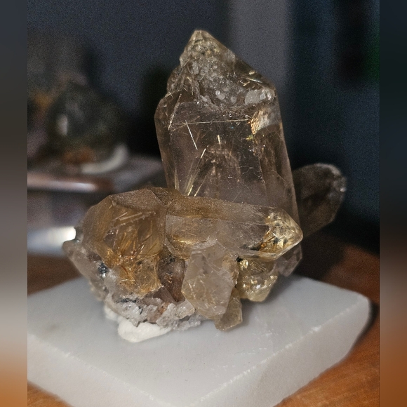 Golden Rutile Quartz - Picture 5 of 8